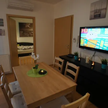 Laguna Family Beach Apartman Siofok